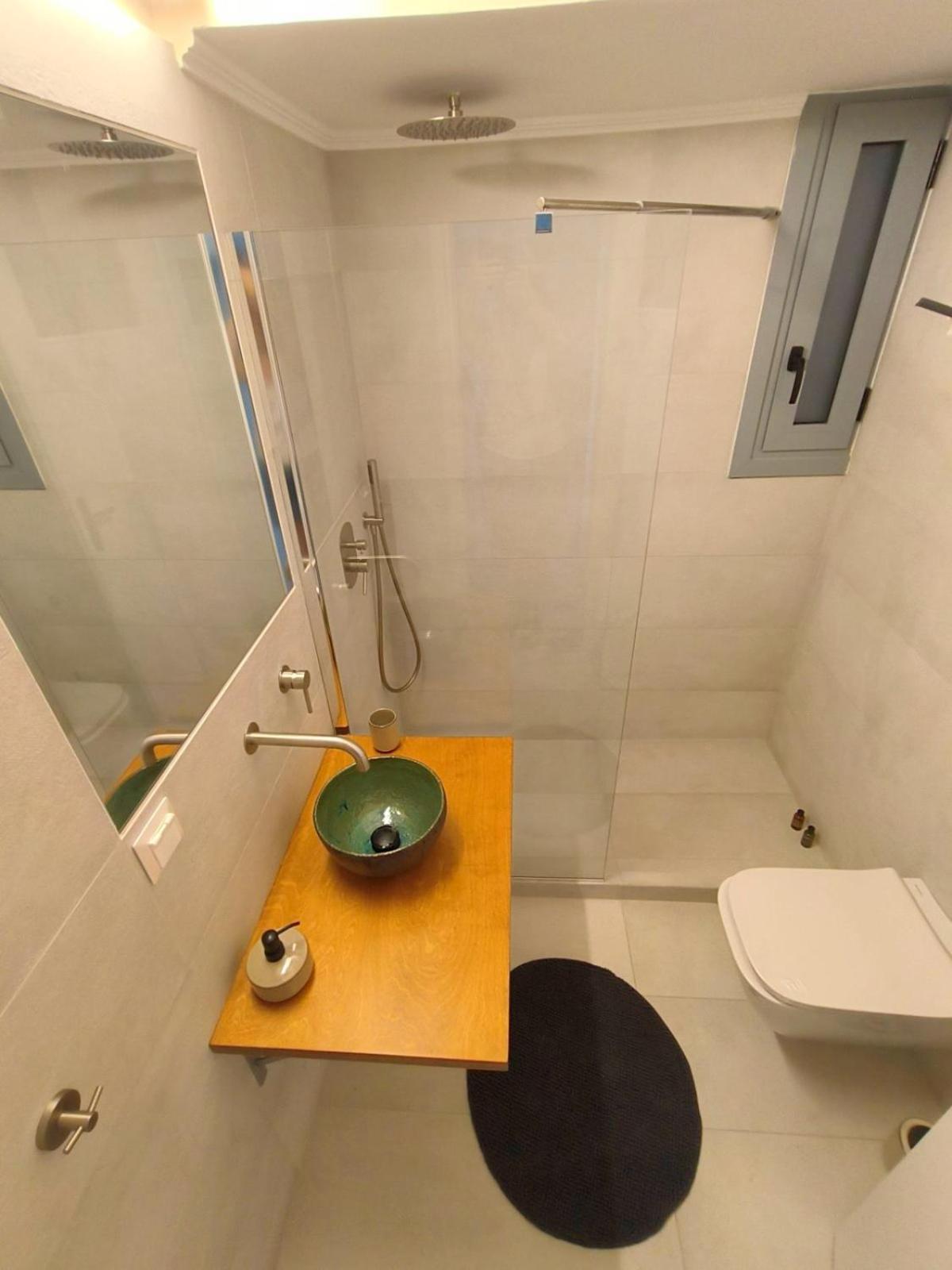 Stylish Artistic Flat With View, Three Min To Metro Apartment Атина Екстериор снимка