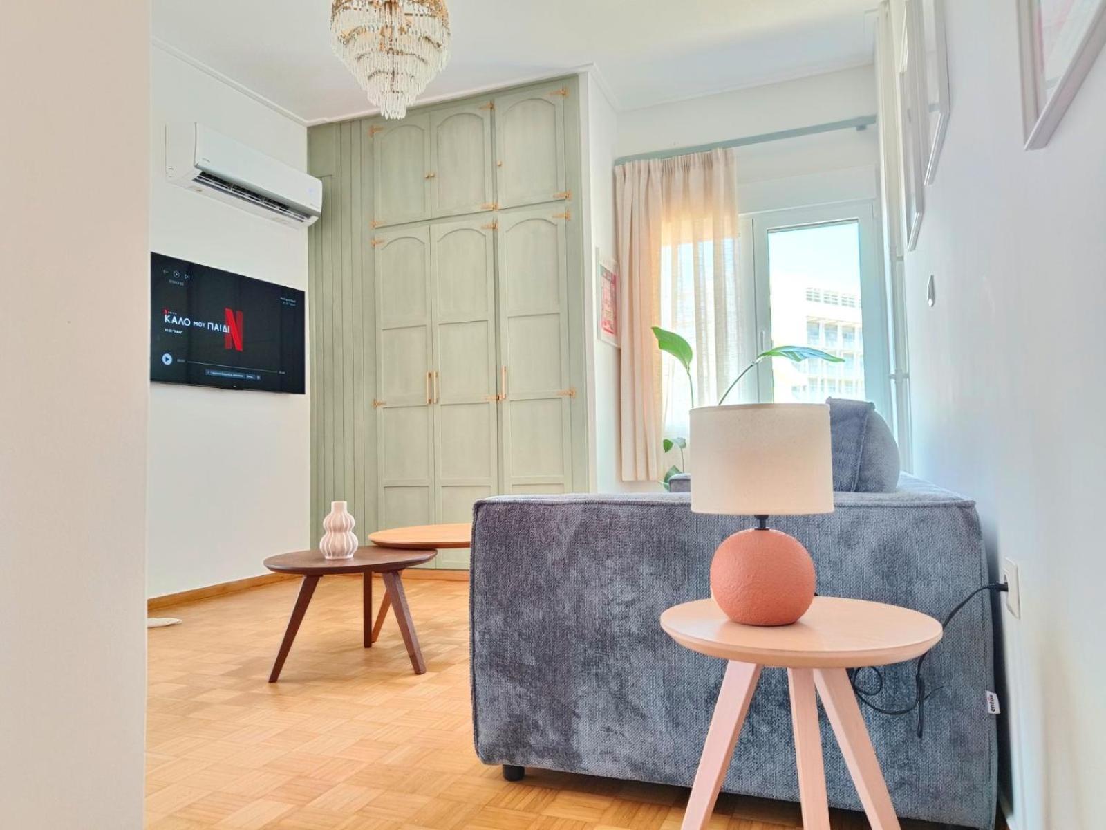 Stylish Artistic Flat With View, Three Min To Metro Apartment Атина Екстериор снимка